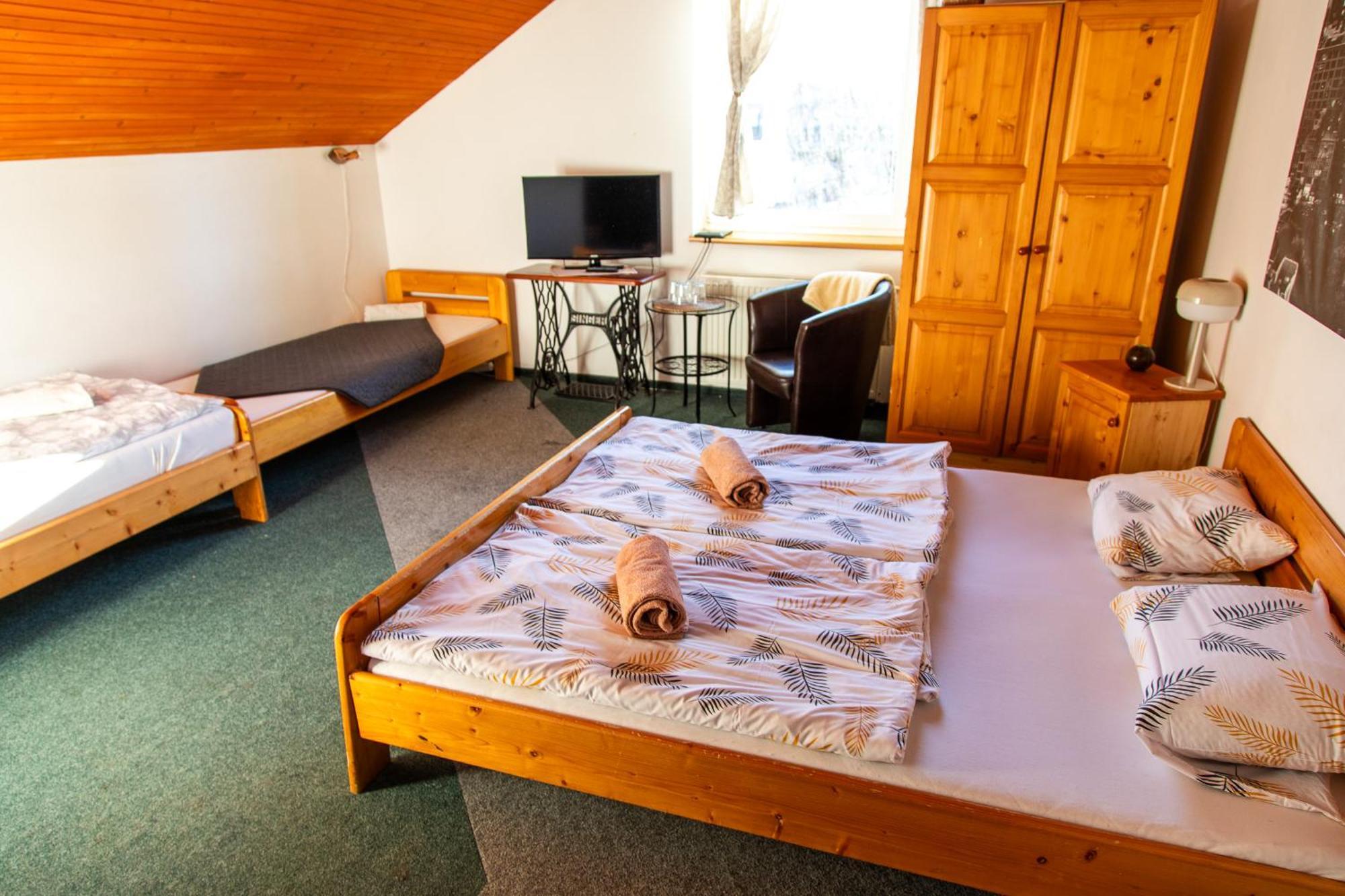 Pension Aqualand Free Parking Poprad Exteriör bild