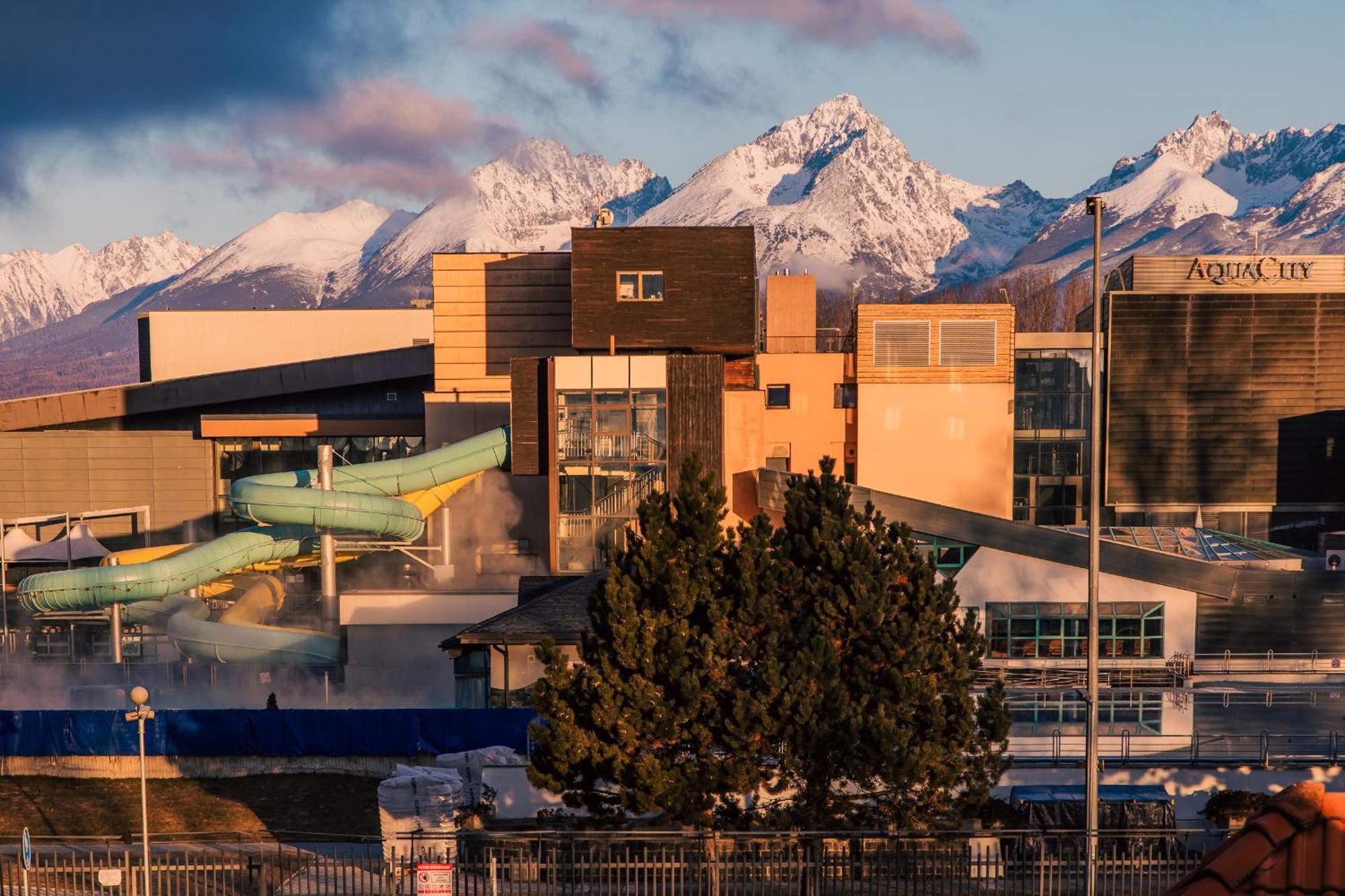 Pension Aqualand Free Parking Poprad Exteriör bild