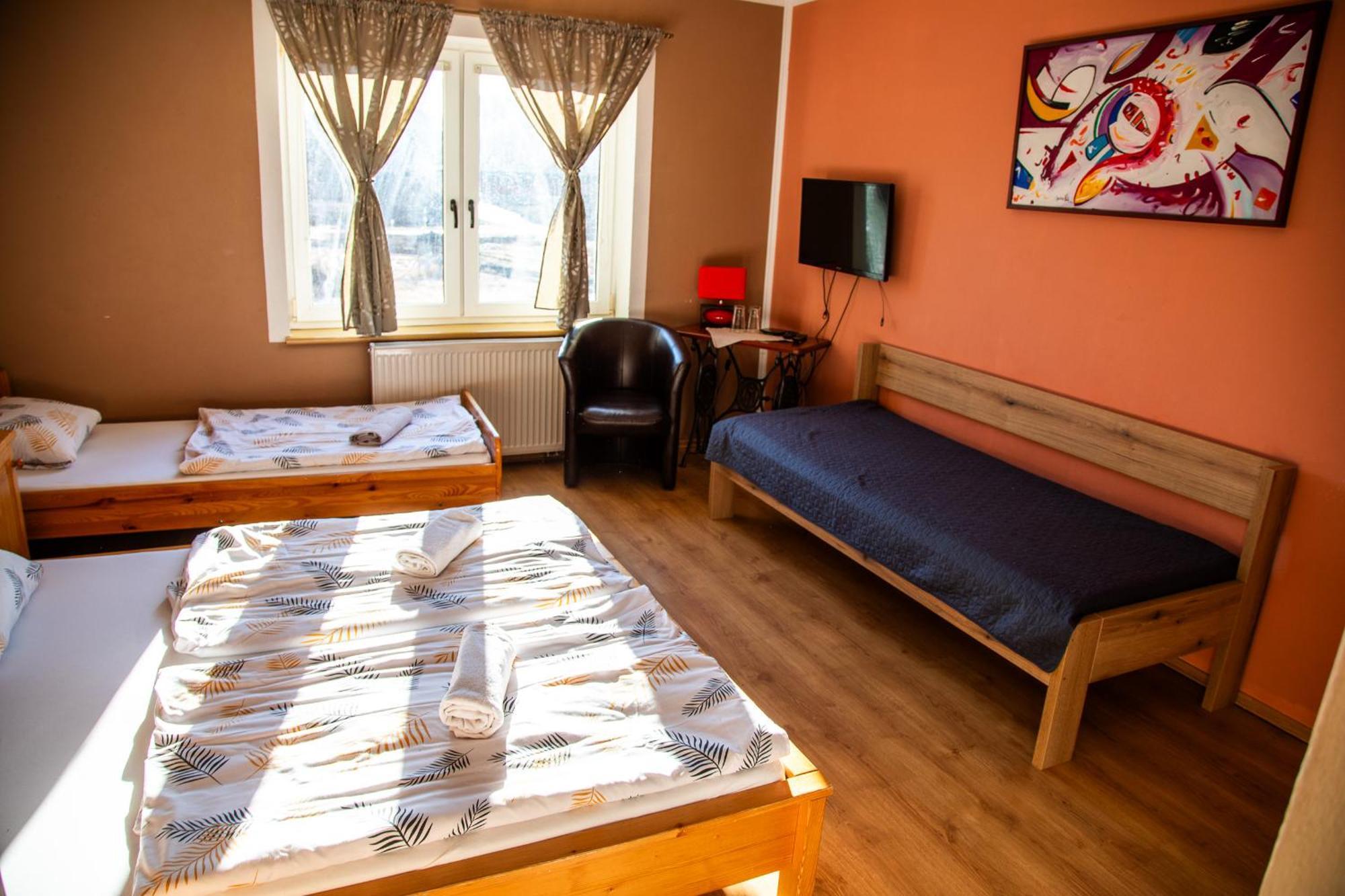 Pension Aqualand Free Parking Poprad Exteriör bild